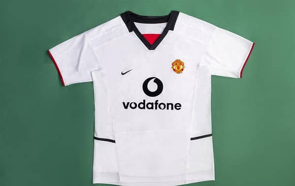 Retro 02/03 Manchester United Third White Soccer Jersey - Image 9