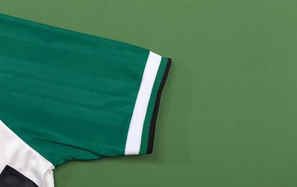 Retro 93/95 Liverpool Away Soccer Jersey - Image 5