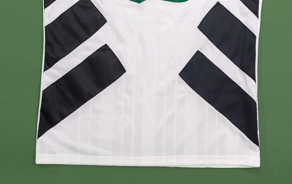Retro 93/95 Liverpool Away Soccer Jersey - Image 6