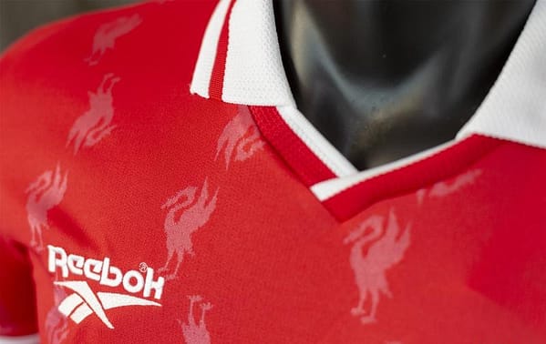 Retro 96/98 Liverpool Home Soccer Jersey - Image 9