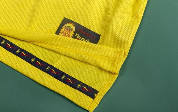 Retro 97/99 Liverpool Away Soccer Jersey - Image 5