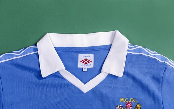 Retro 81/82 Manchester City Home Soccer Jersey - Image 4