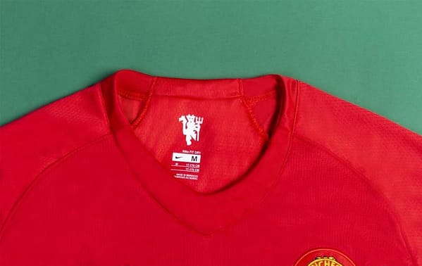 Retro 07/08 Manchester United Home Soccer Jersey - Image 4
