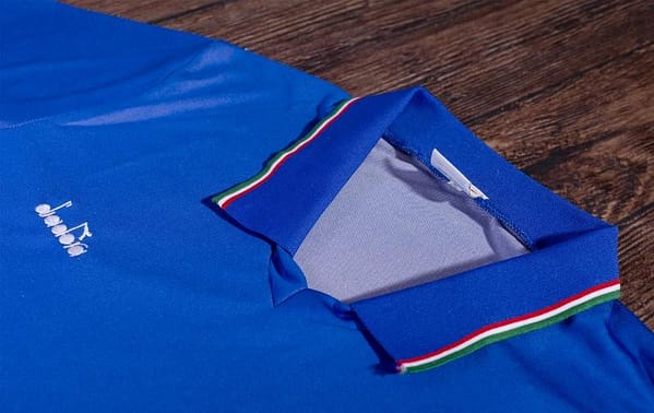 Retro 1990 Italy Home Soccer Jersey - Image 5