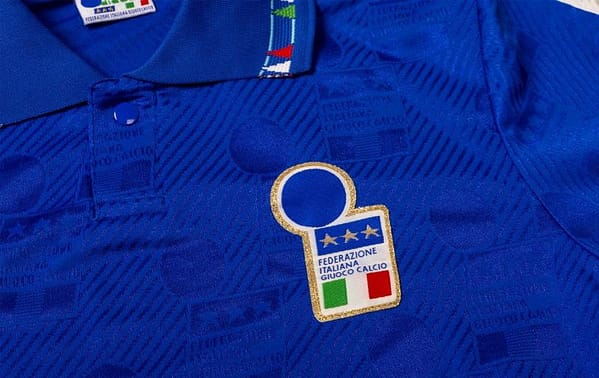 Retro 1994 Italy Home Soccer Jersey - Image 7