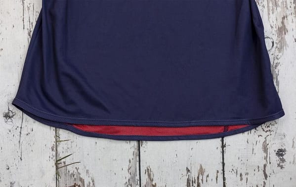 Retro 2002 England Away Reversible (Red/Navy) Soccer Jersey - Image 3