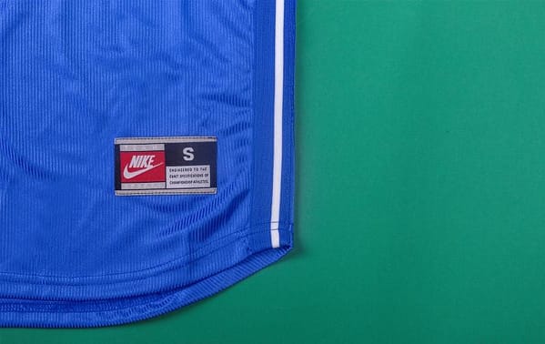 Retro 1998 Italy Home Soccer Jersey - Image 2