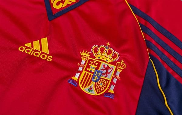 Retro 1998 Spain Home Soccer Jersey - Image 7