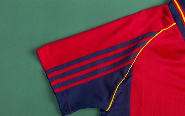 Retro 1998 Spain Home Soccer Jersey - Image 8