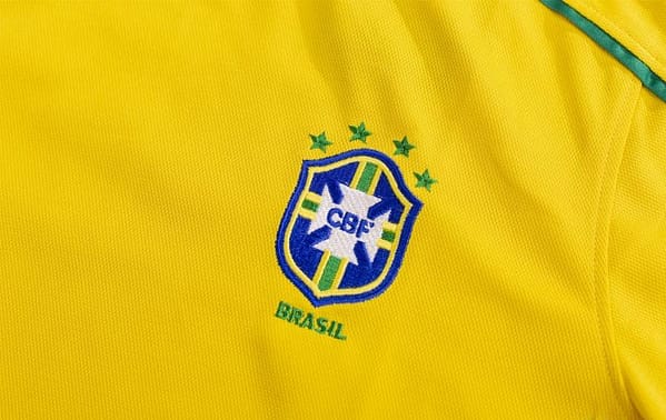 Retro 1998 Brazil Home Soccer Jersey - Image 4