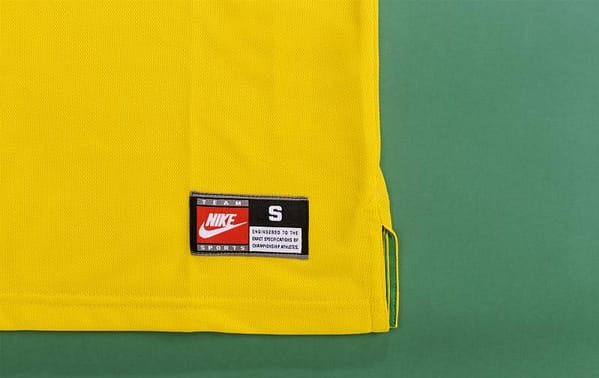 Retro 1998 Brazil Home Soccer Jersey - Image 7