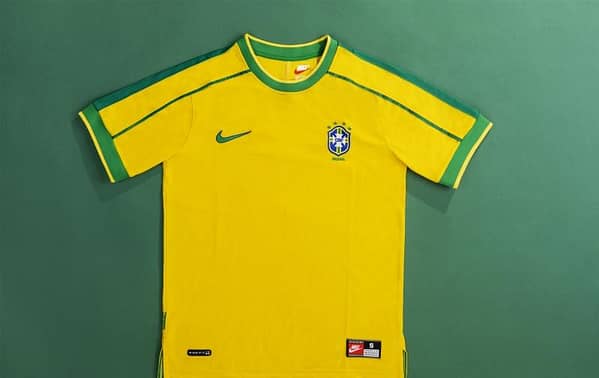 Retro 1998 Brazil Home Soccer Jersey - Image 9