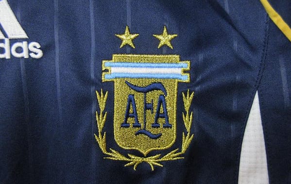 Retro 2006 Argentina Away Blue Jersey - Image 5