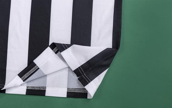 RETRO 92/94 Juventus Home Soccer Jersey - Image 2