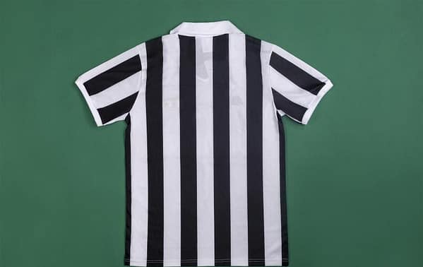 RETRO 92/94 Juventus Home Soccer Jersey - Image 3