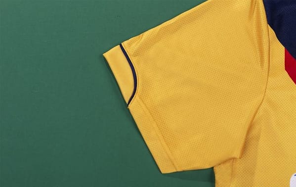 RETRO 2006 Club America Home Soccer Jersey - Image 8