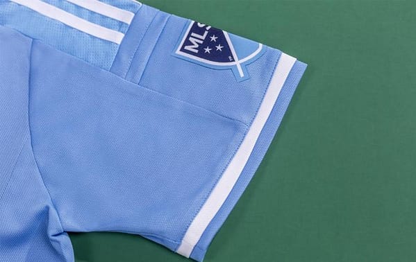 RETRO 2015 New York City Home Soccer Jersey - Image 5