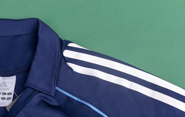 RETRO 05/06 Real Madrid Away Soccer Jersey - Image 5