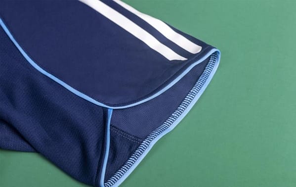 RETRO 05/06 Real Madrid Away Soccer Jersey - Image 8