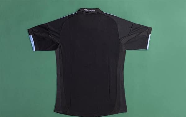 RETRO 09/10 Real Madrid Away Soccer Jersey - Image 2