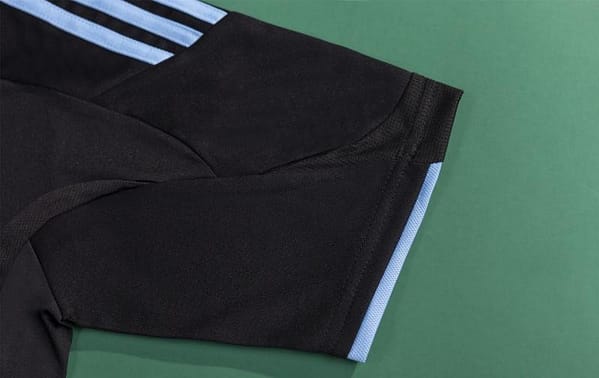 RETRO 09/10 Real Madrid Away Soccer Jersey - Image 6