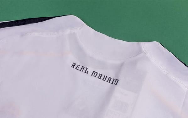 RETRO 09/10 Real Madrid Home Soccer Jersey - Image 2