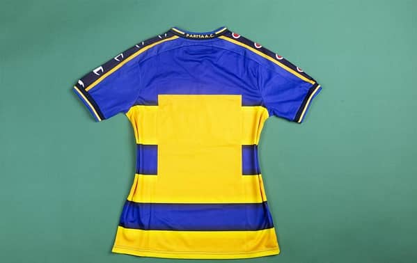 RETRO 01/02 Parma Home Soccer Jersey - Image 3