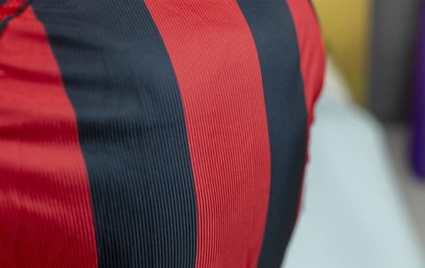 RETRO 98/00 AC Milan Home Soccer Jersey - Image 2