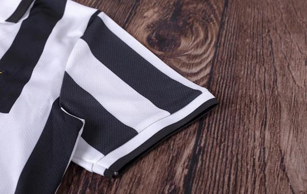 RETRO 95/97 Juventus Home Soccer Jersey - Image 6