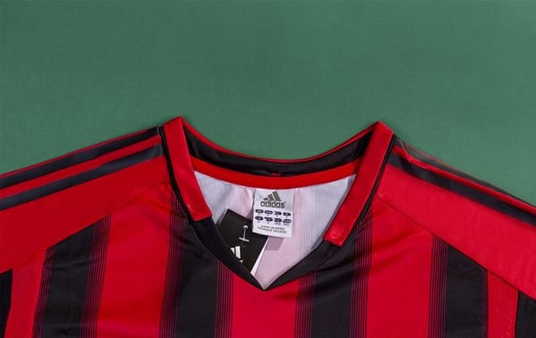 RETRO 04/05 AC Milan Home Soccer Jersey - Image 5