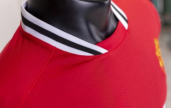 RETRO 11/12Manchester United Home Soccer Jersey - Image 12