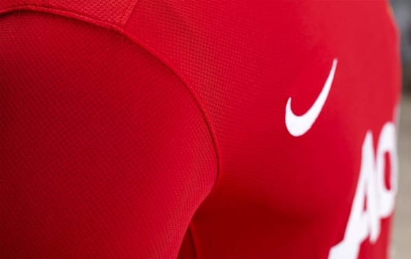 RETRO 11/12Manchester United Home Soccer Jersey - Image 14