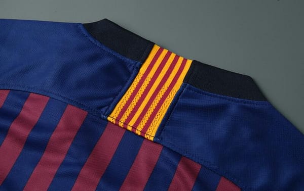 18-19 Barcelona home Soccer Jersey - Image 10