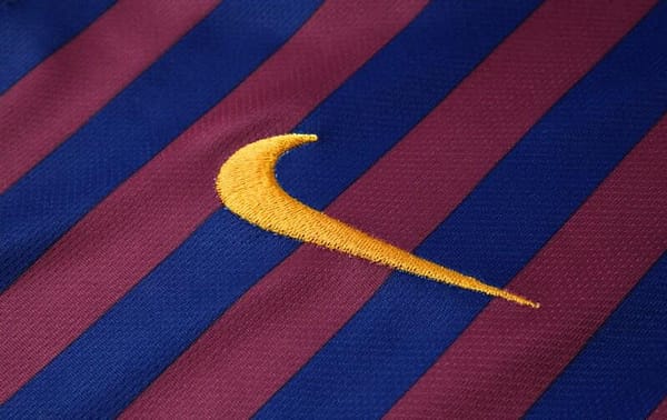 18-19 Barcelona home Soccer Jersey - Image 12
