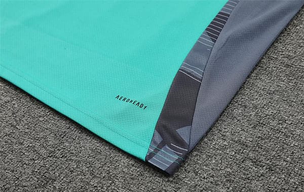 24/25 Ajax Green Short Sleeve Jersey+Shorts - Image 3