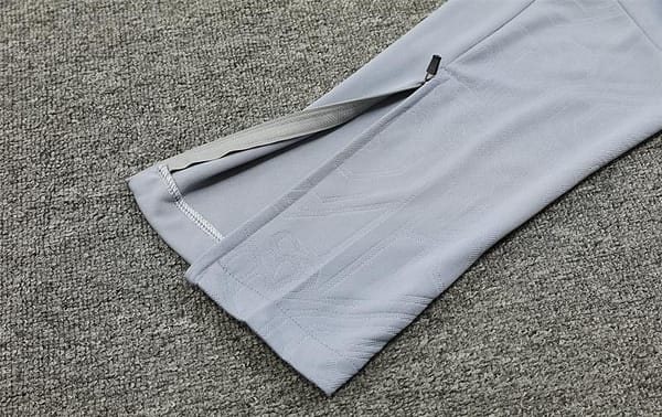 24/25 AC Milan Grey Half Zipper Jacket+Long Pants - Image 2