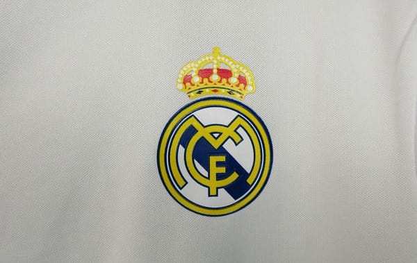 Retro 16/17 Real Madrid Home Jersey - Image 6