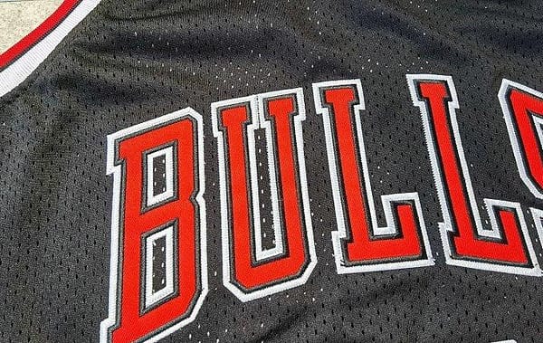 Men's Scottie Pippen Black Retro Classic Team Jersey - Image 5