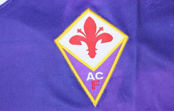 Retro 94/95 Fiorentina Home Jeresy - Image 4