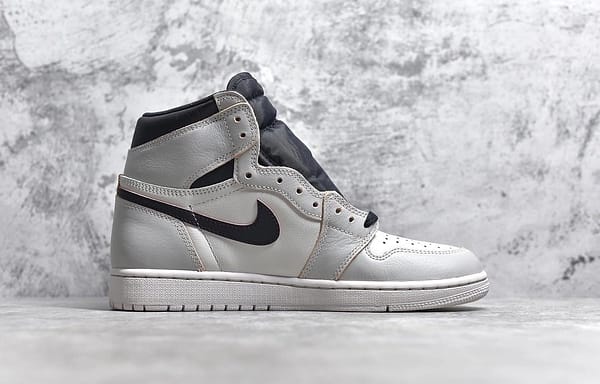 Air Jordan 1 x Nike SB High OG Light Bone - Image 8