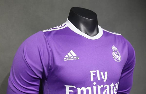 Player Version Retro 16/17 Real Madrid Away Long Sleeve Jersey - Image 3