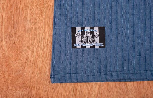 Retro 95/96 Newcastle United Away Grey Jersey - Image 5