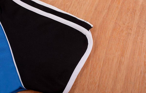 Retro 01/02 Newcastle United Away Black Jersey - Image 8