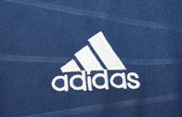 Retro10/11 Real Madrid Away Navy Cristiano Ronaldo Jersey - Image 14