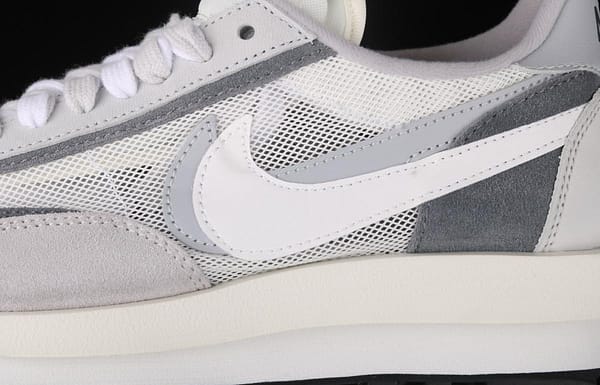 Sacai x NIKE LVD Waffle Daybreak co-signed catwalk style net gauze leather splicing double hook Swoosh running shoes BV0073-100 - Image 5
