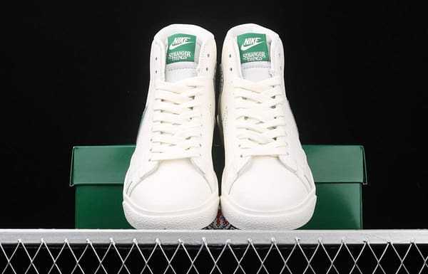Stranger Things x NIKE Blazer Mid QS HH strange things co-name trailblazer casual board shoes CJ6101-001 - Image 11