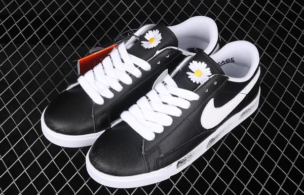 Peaceminusone x NIKE Blazer Low Le co-branded trailblazer graffiti casual board shoes AQ3692-001 - Image 8