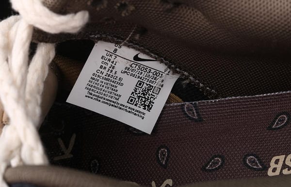 Travis Scott × SB DUNK joint name board shoes cashew fruit CT5053-001 - Image 6