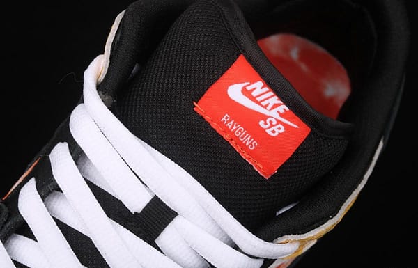 NIKE SB DUNK Low Raygun series of leisure air cushion shoes alien embroidery BQ6832-001 - Image 9