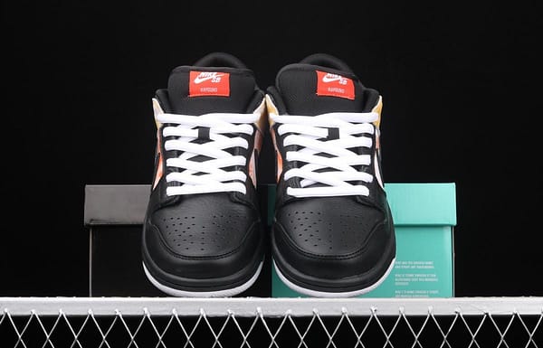 NIKE SB DUNK Low Raygun series of leisure air cushion shoes alien embroidery BQ6832-001 - Image 13